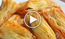 (ویدئو) با کمترین مواد اولیه این شیرینی معرکه رو برای مهمونات درست کن